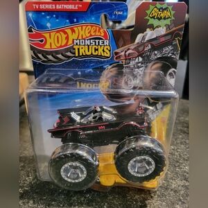 Hot Wheels Batman TV Series Batmobile 1:64